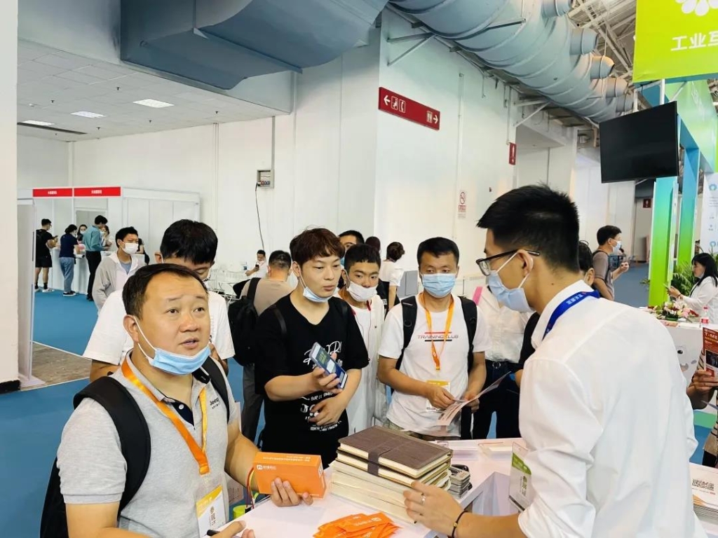 捷瑞数字携bbin宝盈云平台隆重亮相2021中国(北京)国际智能制造装备产业展览会