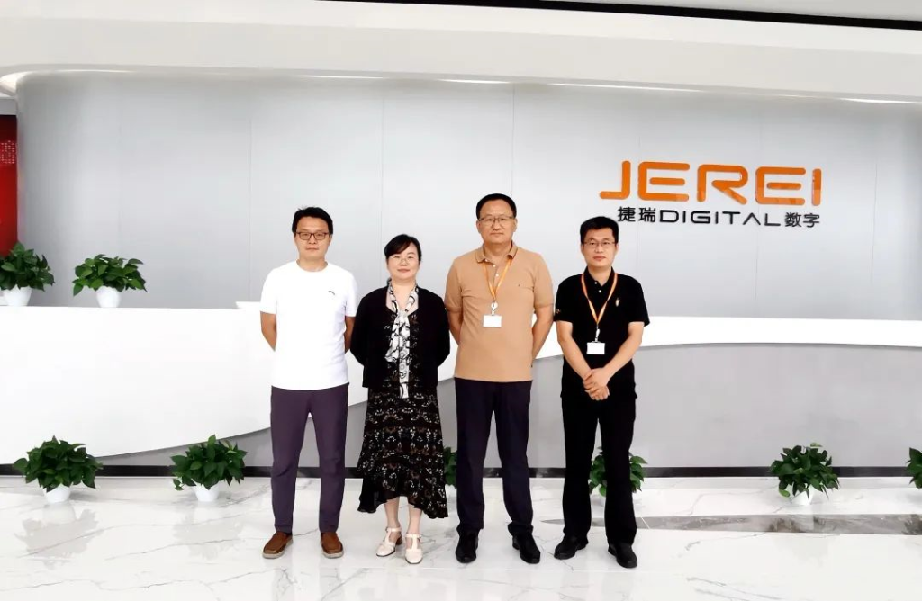 �з��Ƽ�ִ�и��ܲ�κ��һ�е��ý�������