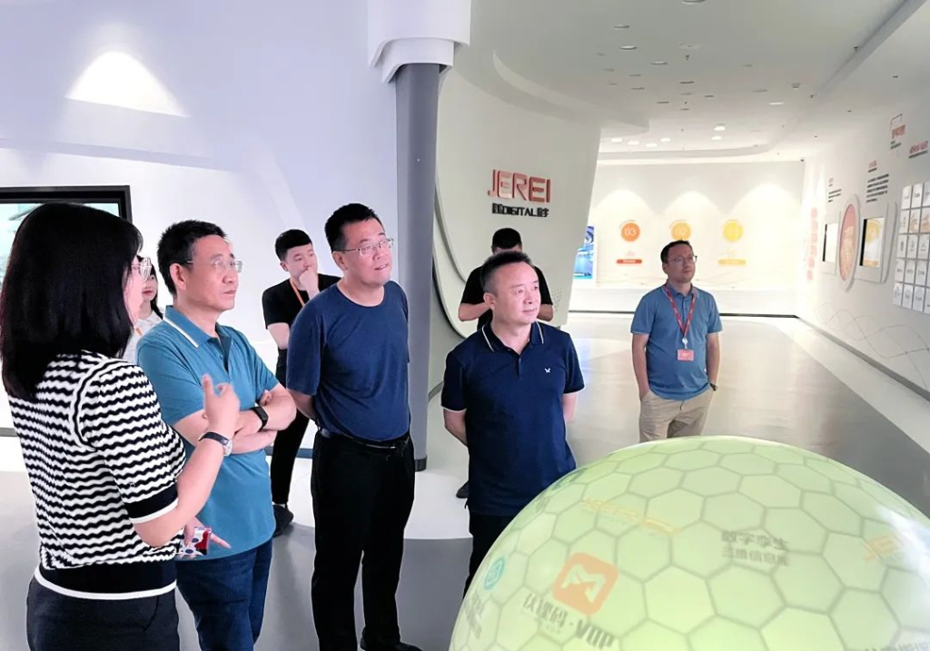 ��ʯ�ʹ�����̽����̾���˾�쵼һ��ݰ�ٽ������֣������ǻ����ｨ��