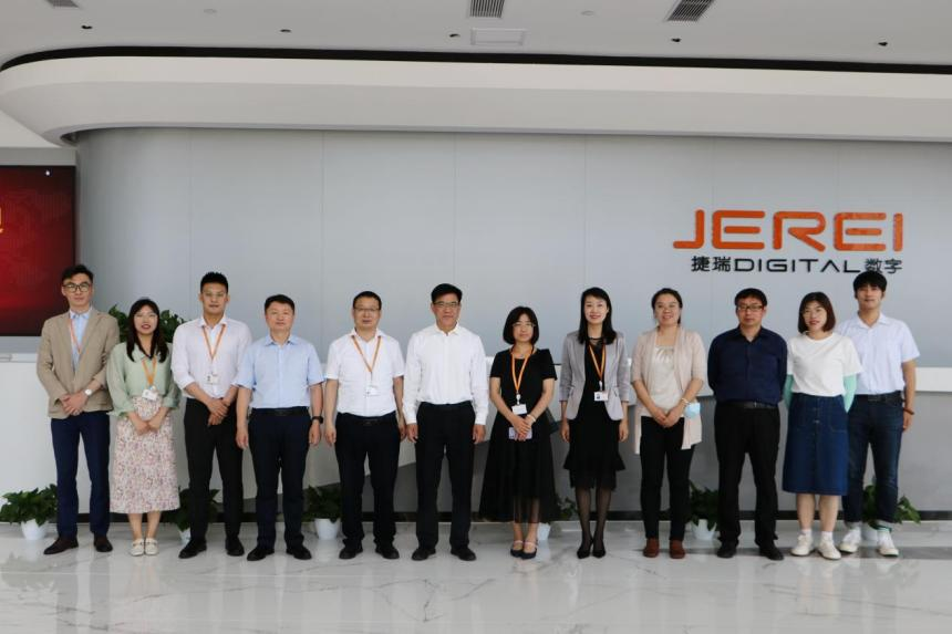 ��̽�˲��������� | ɽ������ѧԺУ����ͬ��һ���߷ý�������