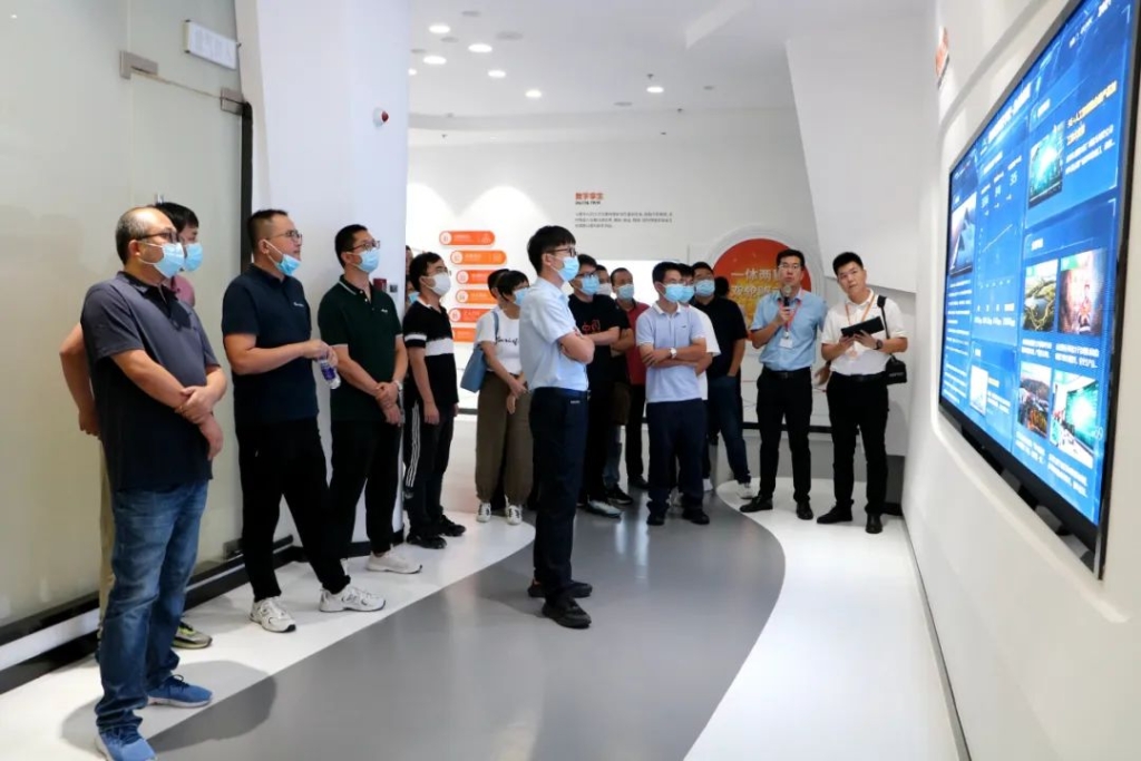 �������������������ֻ��з�������������³ɹ��ƹ���ѵ