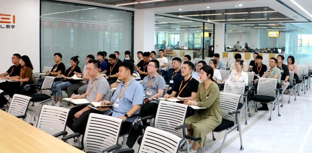 ӵ����רҵ��ʤ | �������ֵ�һ������Ӫ����Ӣѵ��Ӫ��Ӫ