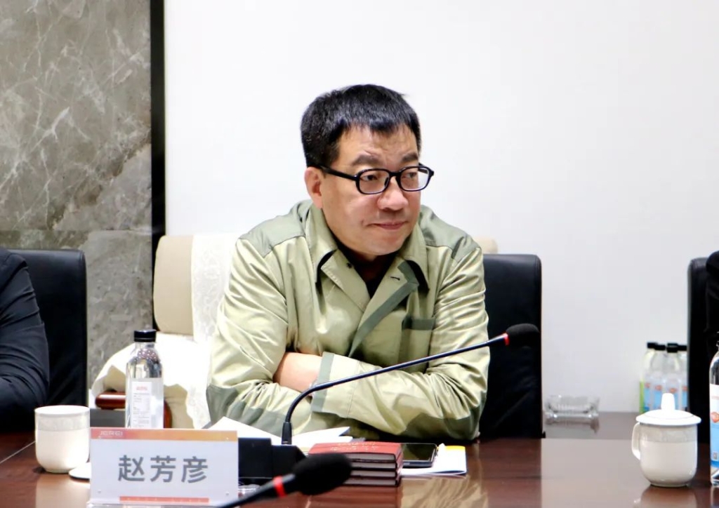 ���ǻ�����Բ�����ͬ�Ļ㡱�״�ר�����ֻ�ڽ������־���